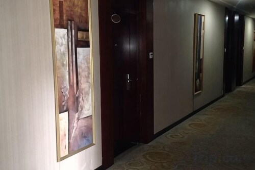 Tiantian Holiday Hotel