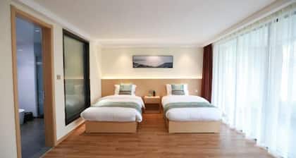 Star Lake Hotel Mount Jigong
