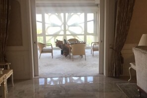 Room - Seven Star Lake Desert Hotel (Hanggin Banner)