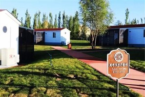 Room - Seven Star Lake Desert Hotel (Hanggin Banner)