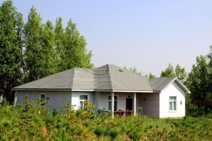 Exterior - Seven Star Lake Desert Hotel (Hanggin Banner)