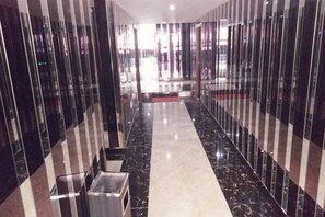 Unclassified image, 3 of 34, button - Blue Wave 128 Pulai Hotel (Shanghai)