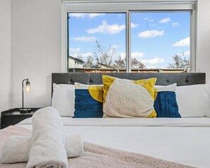 Unclassified image, 3 of 36, button - Dip & Dine Downtown - Stylish East Side Stay w King Suites for All Mins to Moody (Austin)