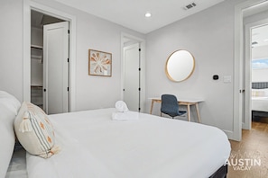 Unclassified image, 5 of 36, button - Dip & Dine Downtown - Stylish East Side Stay w King Suites for All Mins to Moody (Austin)