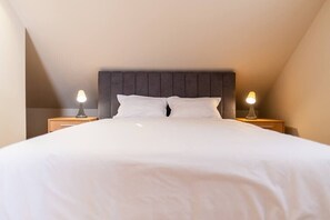 2 dormitorios, tabla de planchar con plancha, wifi y ropa de cama