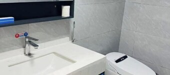 Minnan Lingang Mingdu Hotel