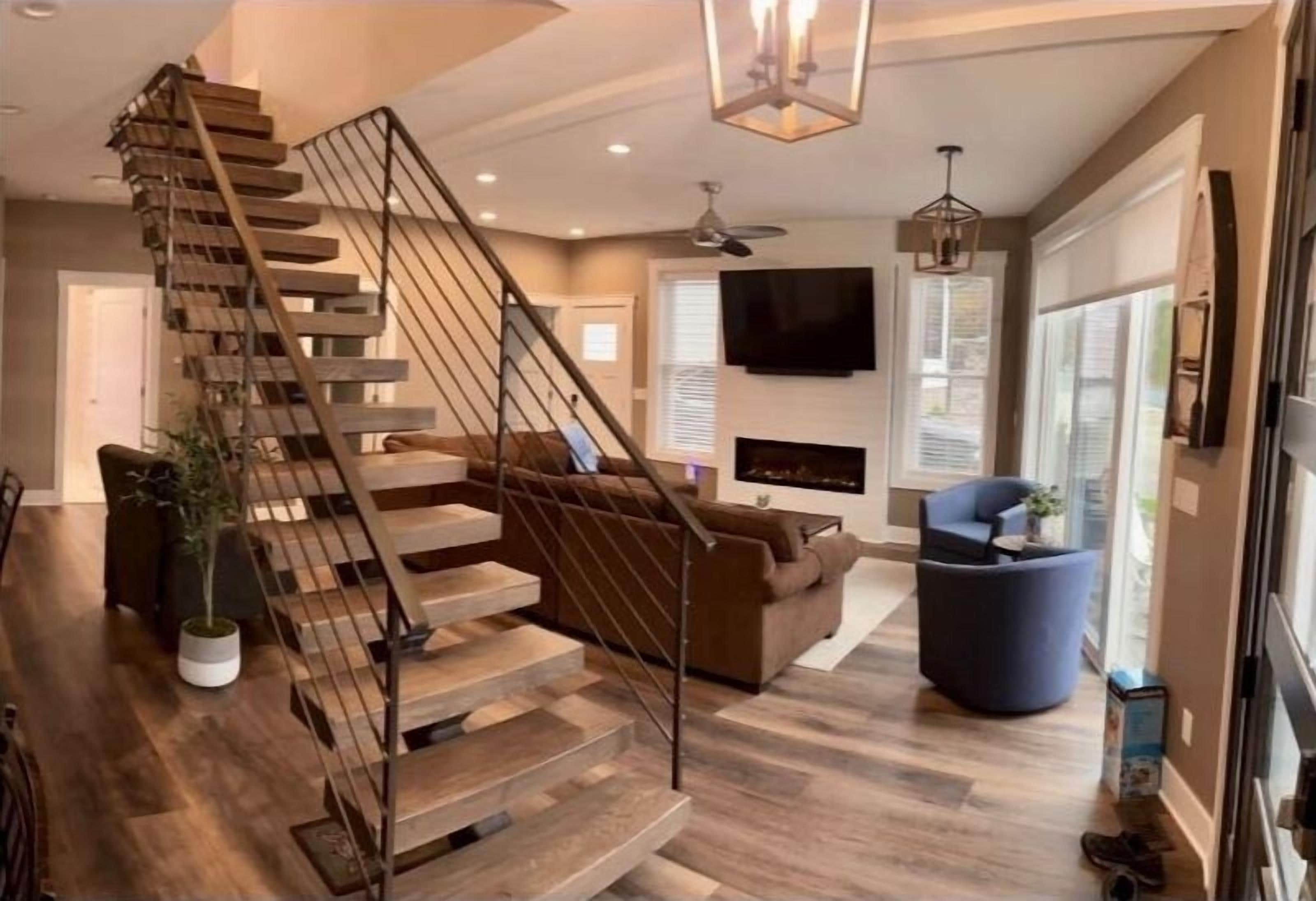 Smart TV, fireplace, books