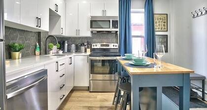Sherby LUX: Central, Parking, Renovated, Sleeps 6