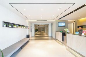 Unclassified image, 2 of 52, button - Home Inn (Qingdao Shandong University Blue Silicon Valley ) (Qingdao)