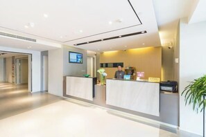 Lobby - Home Inn (Qingdao Shandong University Blue Silicon Valley ) (Qingdao)
