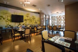 Unclassified image, 5 of 107, button - Dong Chang Hotel (Dongguan Hengli China Resources Shopping Plaza) (Dongguan)