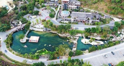 Xinxing Tianlushan Health Resort Hotel