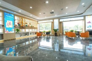 Ballroom - Jinse Yangguang Motel (Kuqa)