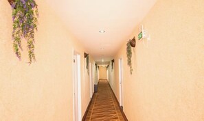 Interior - Boyue Zhenpin Hotel (Zhangyang Road) (Linhai)