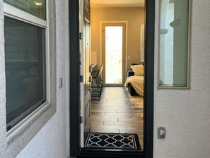 Interior - New Guest House in Prime Location w/ private car garage and Patio
Phoenix (Phoenix)