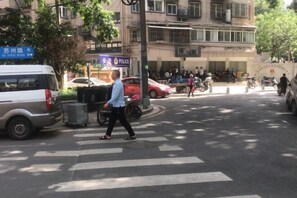 Self-parking (surcharge) - Haoyun Hotel (Nanshida People's Hospital) (Nanjing)