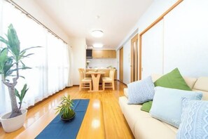 Cribs/infant beds - Awaji Central Room NC03 (Awaji)