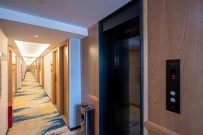 Interior - Super 8 Collection Hotel Beijing Guomao Baiziwan Subway Station (Beijing)