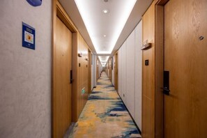 Interior - Super 8 Collection Hotel Beijing Guomao Baiziwan Subway Station (Beijing)