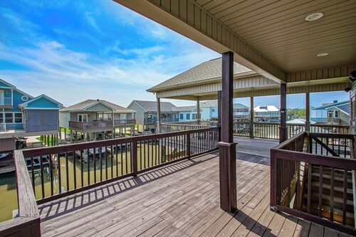 New For 2025 - Waterfront Bayou Retreat: 25 Min to NOLA.