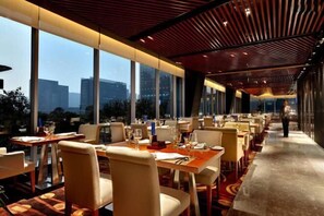 Restaurant - Three Gorges Serviced Apartments (Chengdu)