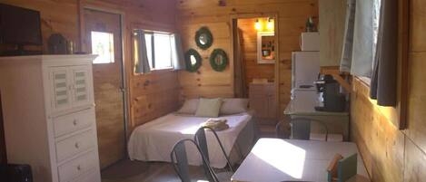 1 habitación, cuna de viaje, wifi gratis y ropa de cama