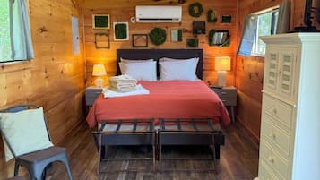 1 chambre, lit parapluie, Wi-Fi gratuit, draps fournis