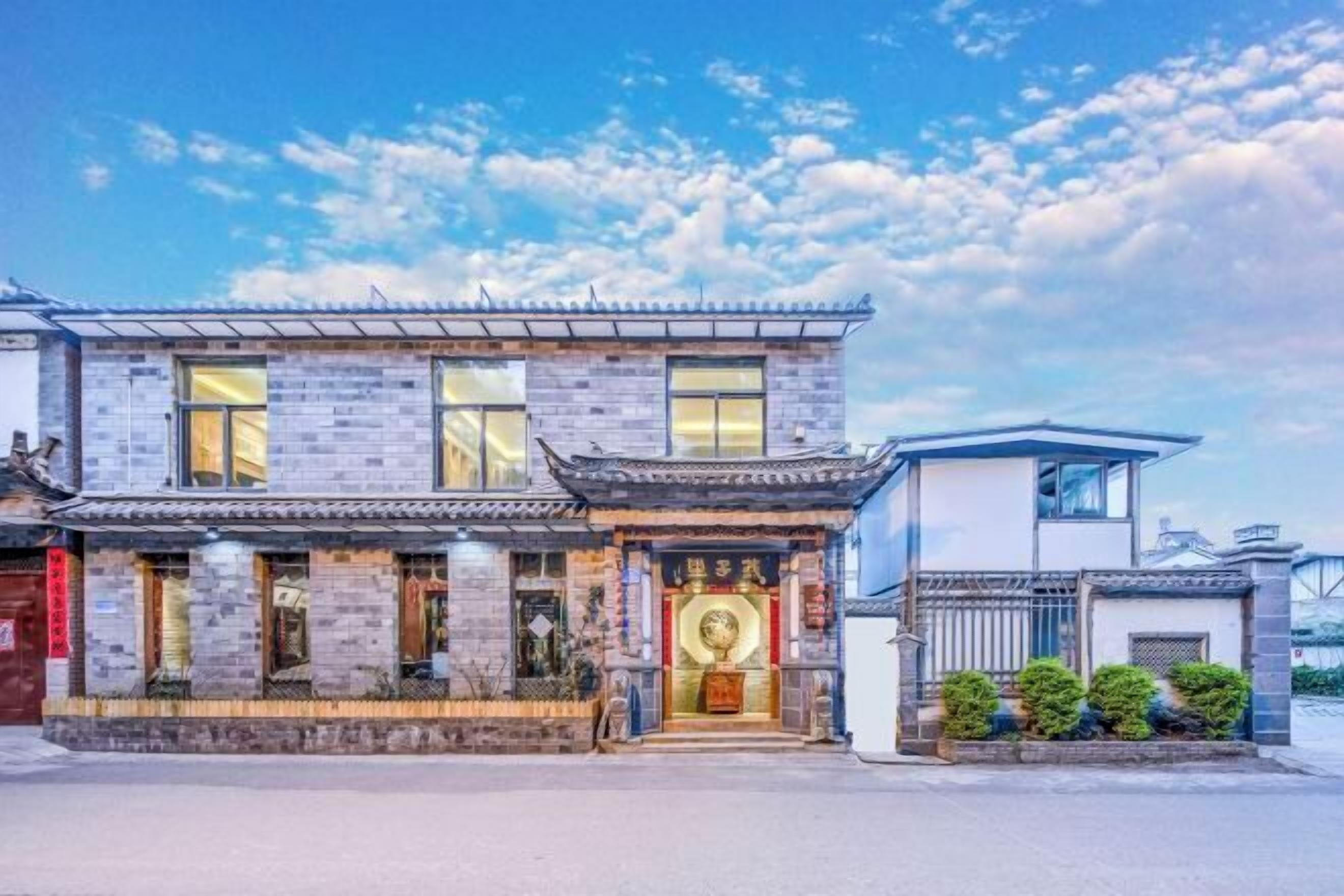 المنشأة من الخارج