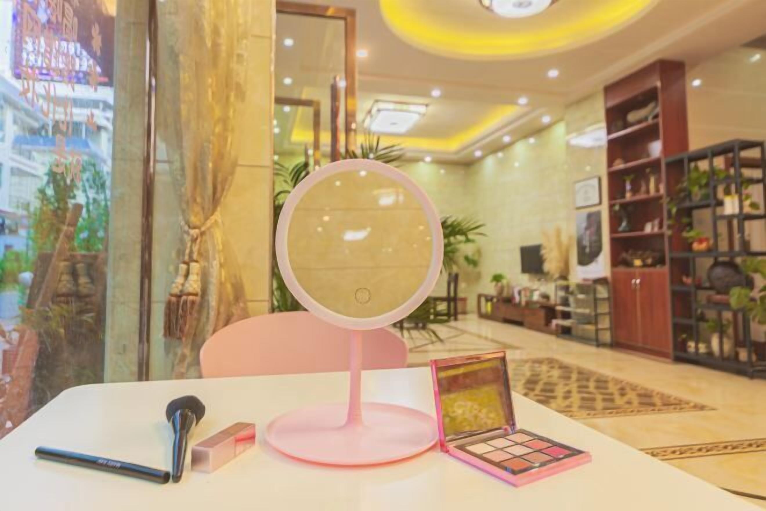 Hair salon