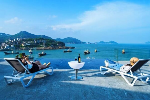 Interior - Between sky and sea (Wenling)