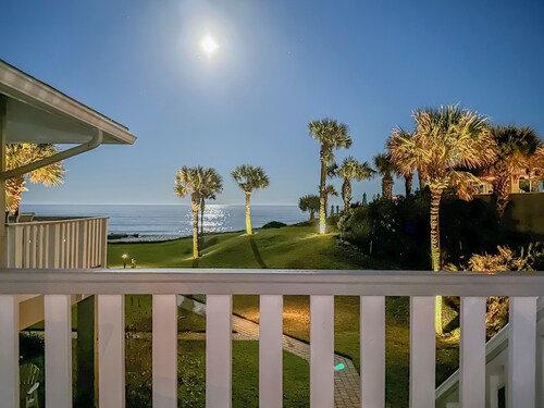625 Oceanfront Surf Villas @ Ponte Vedra Beach, near TPC Sawgrass & Mayo Clinic!
