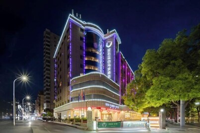 宝石花白马浪酒店（中山桥文化宫地铁站店）