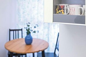 Room - Miyu Tsuruno - 3-minute walk to the Shinshinjuku Station/max 8ppl (Osaka)