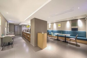 Restaurant - Home Inns Hotel (Wuhan Wansongyuan) (Wuhan)