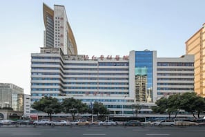 Exterior - Home Inns Hotel (Wuhan Wansongyuan) (Wuhan)