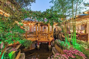 Garden - Xin Zhoujia Courtyard (Lijiang)