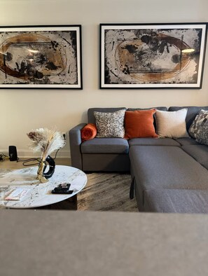 Smart TV - Charming 1-bedroom apartment in awesome New York with WiFi, AC, fitness room (NEW YORK)