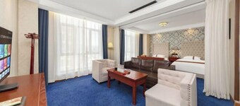 Glad Reach Holiday Inn