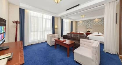 Glad Reach Holiday Inn