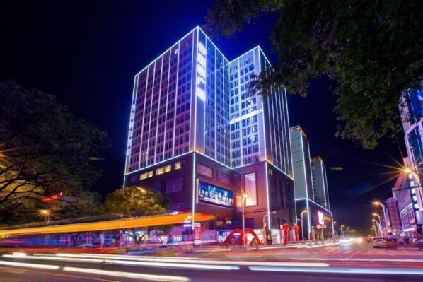 Exterior - Glad Reach Holiday Inn (Pingliang)