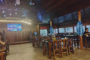 Bar (en la propiedad)