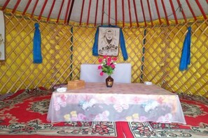 Room - Xilamuren Mongolian Prairie Resort (Damao Banner)