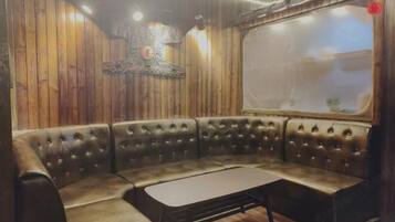 بار (في المنشاة)