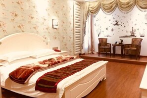 Room - Traveler's Home (Luqu)