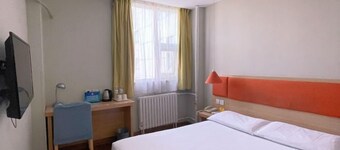 Home Inn (Beijing apple garden subway station store)
