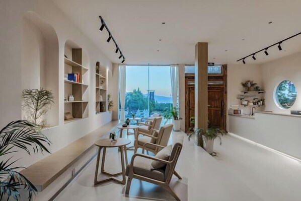 المنشأة من الداخل