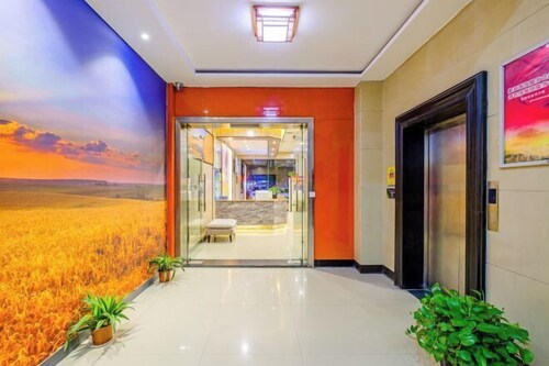 Qinglv Hotel (Jiaxing Taiqi Road)