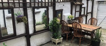 Tranquil Darlington Home , 3BR+Pet Friendly.