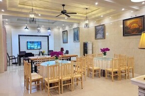 Restaurant - kong shan niao yumin su (Ya'an)