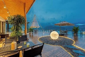Bar (on property) - Washanhu Hot Spring Hotel (Hongya)
